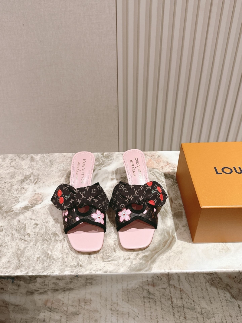 l0vis Vvtt0n slippers